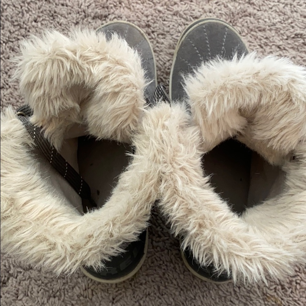 Sorel boots - Picture 3 of 3